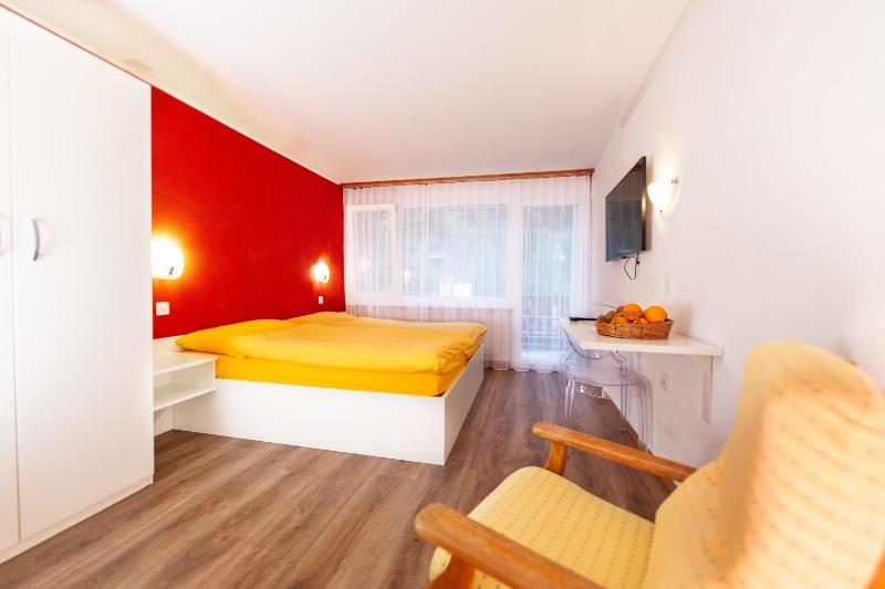 Standard Double Room image 1