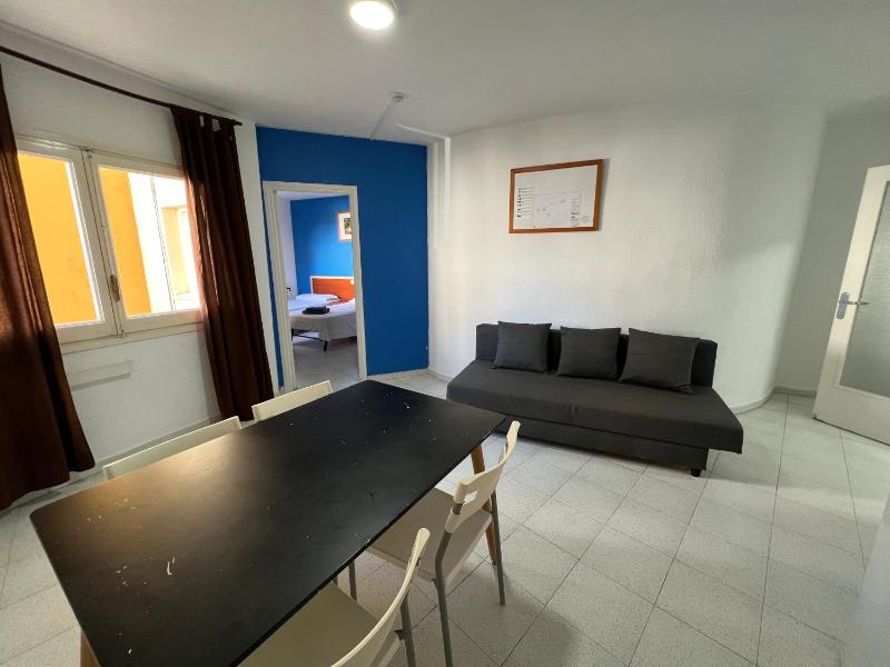 Apartaments Monjardí - image 50