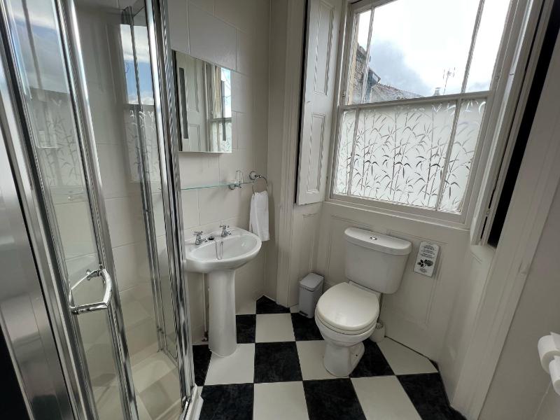 Superior King Room image 2