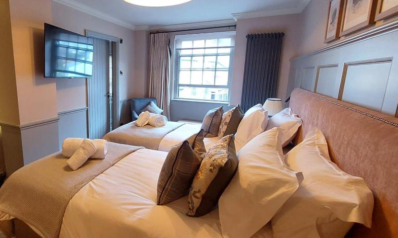 Triple Room image 4
