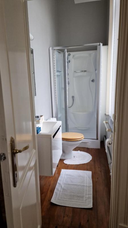 Standard Double Room image 2