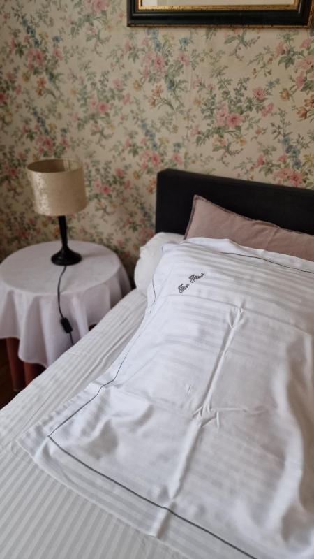Standard Double Room image 1