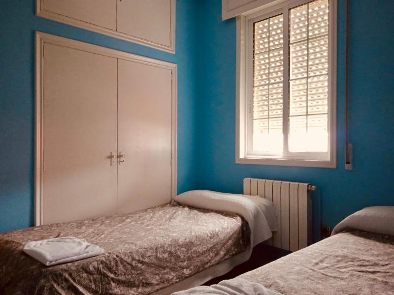 Single Room with Garden View image 1