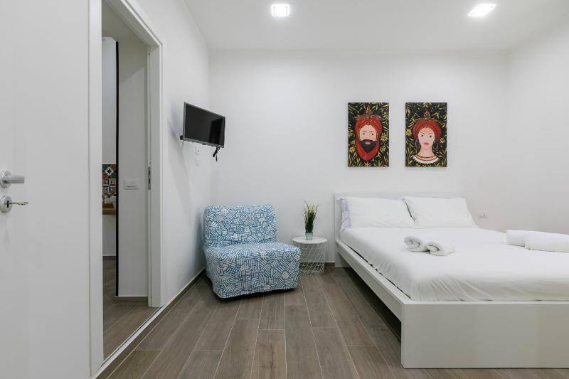 GuestHost - La Casa di Martina - Palermo Central Apartments - image 21