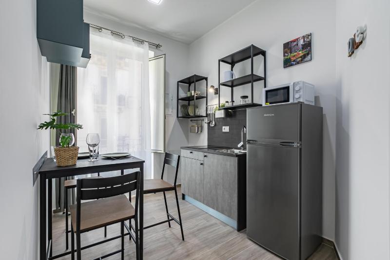 GuestHost - La Casa di Martina - Palermo Central Apartments - image 8