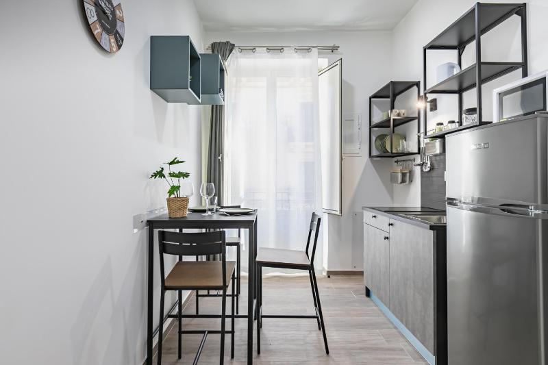 GuestHost - La Casa di Martina - Palermo Central Apartments - image 4