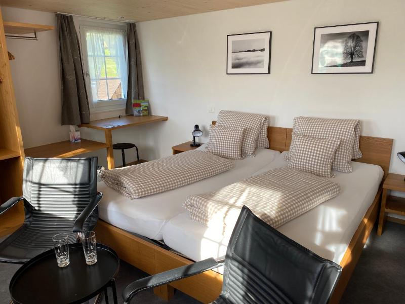 Large Double or Twin Room image 1