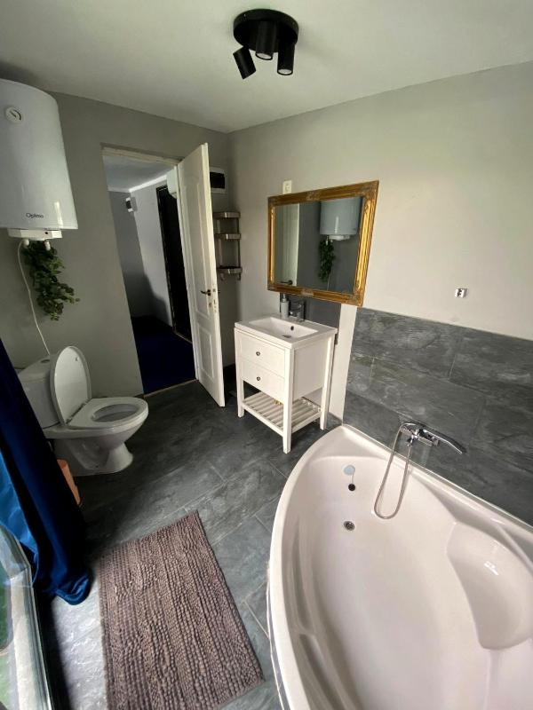 Bungalow - Water Front  image 2