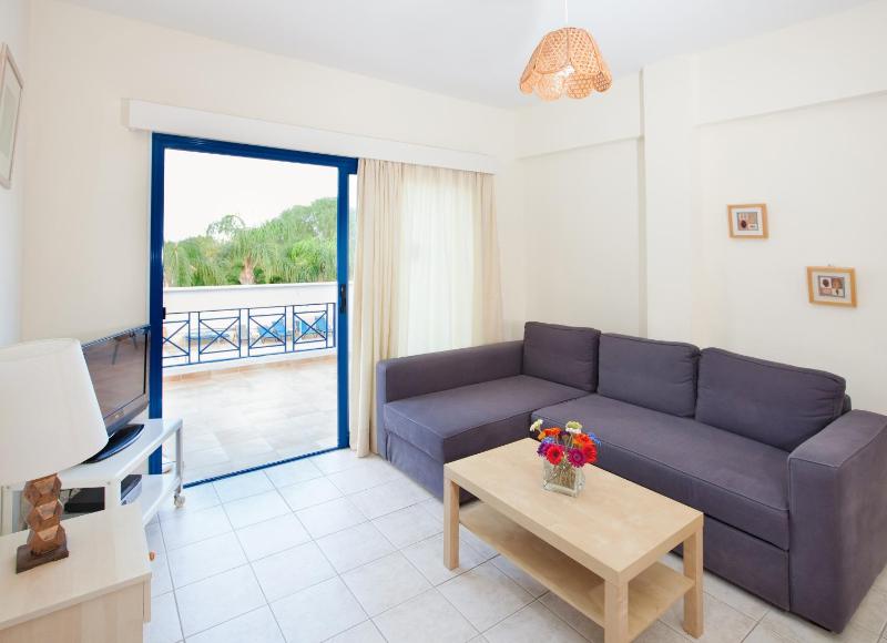 One-Bedroom Apartment image 1