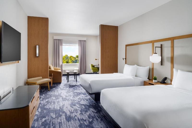 Suite with 2 Queen Beds and Sofa Bed image 1