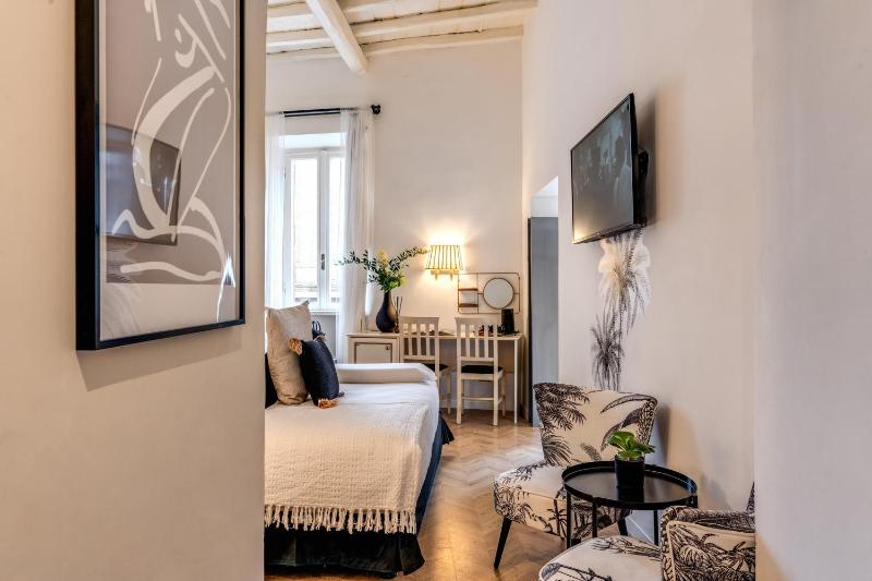 Suite image 4