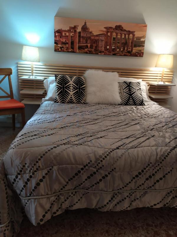 Triple Room with Private Bathroom image 4