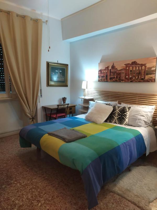Triple Room with Private Bathroom image 1