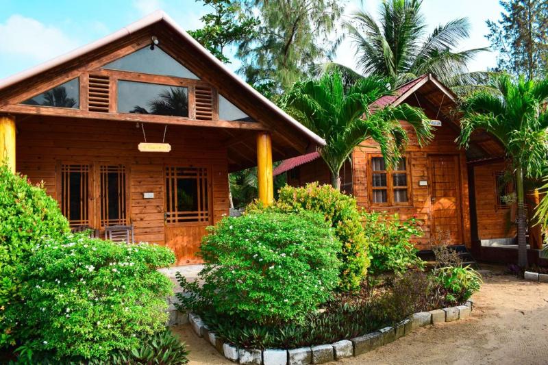 Mithra Paradise Beach Hotel - image 1