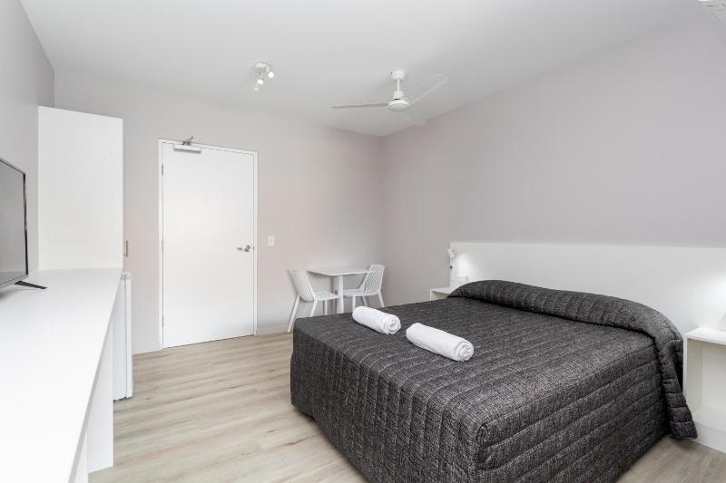 Burleigh Gold Coast Motel - image 12
