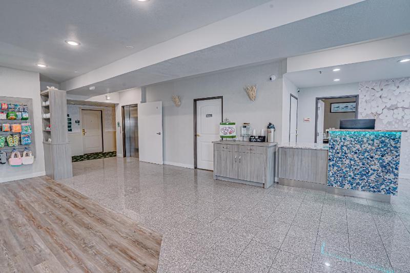 The Ashley Inn & Suites - image 34