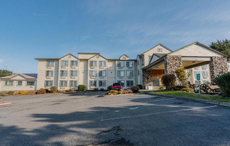 The Ashley Inn & Suites - image 10