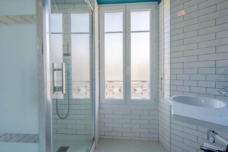 Superior Double Room image 3