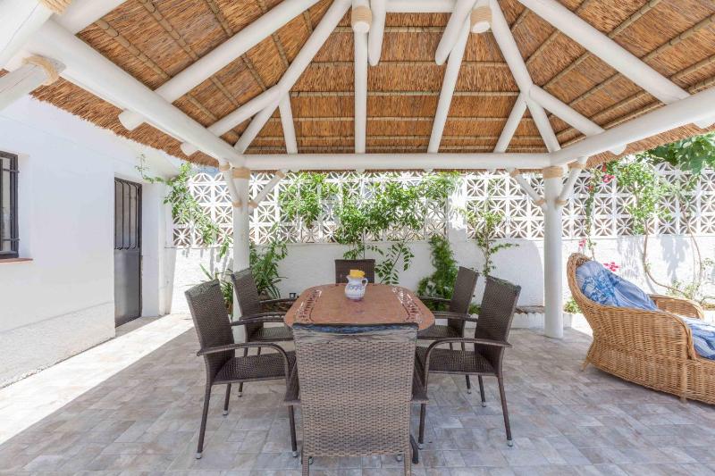 Stunning Villa with pool by Costarentals - Ref 30 - image 4