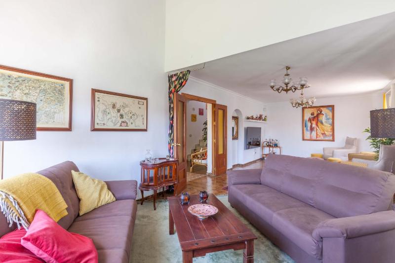 Stunning Villa with pool by Costarentals - Ref 30 - image 9