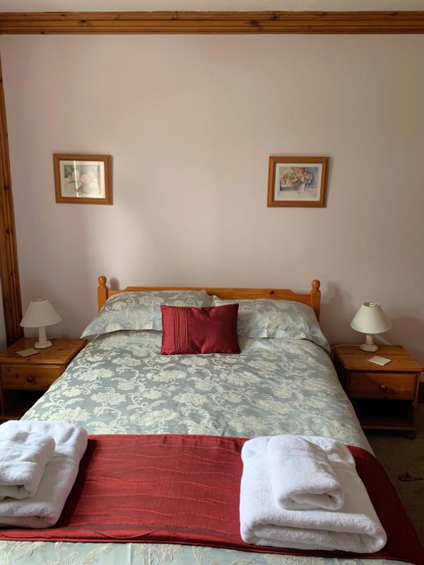 Standard Double Room image 3