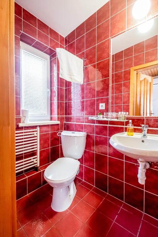 Double Room image 2