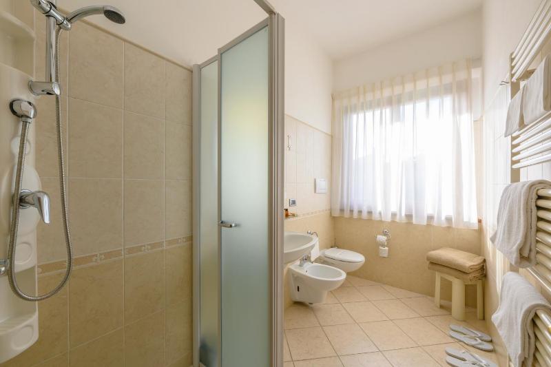 Double or Twin Room - Disability Access image 4