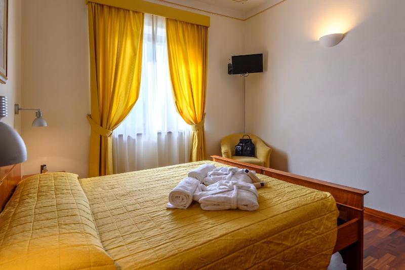 Double or Twin Room - Disability Access image 3