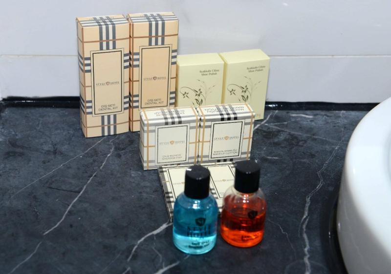 Economy Double Room image 2