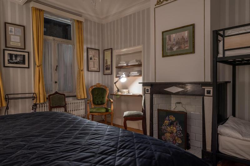 Quadruple Room image 4