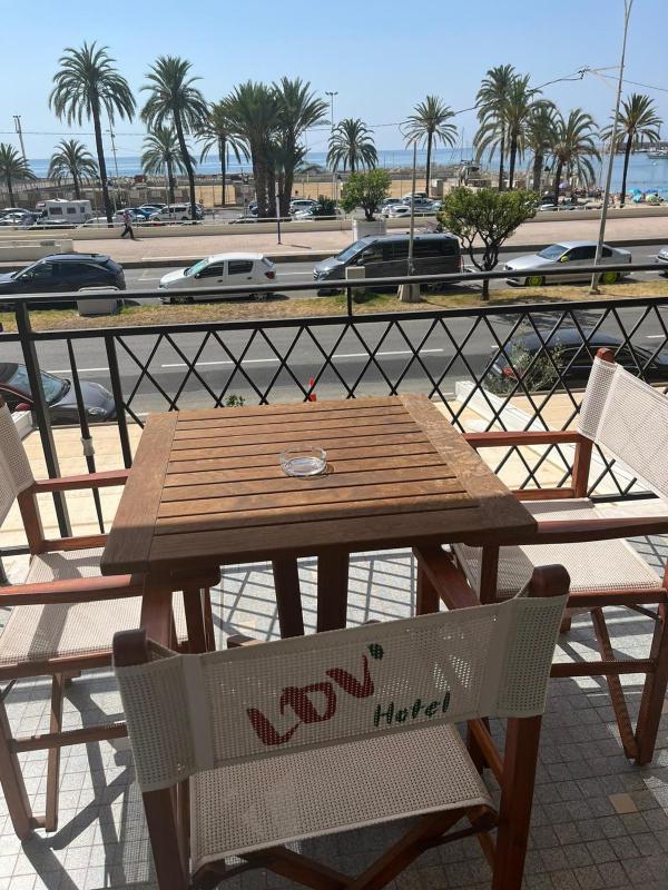 Double Room with Sea View and Balcony image 2
