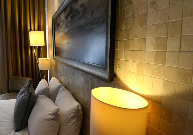 Superior Double Room image 4