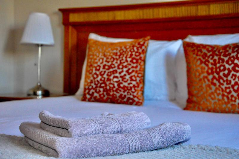 Double Room image 3