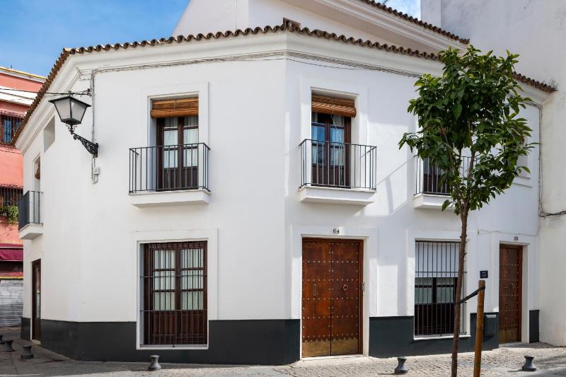 Two-Bedroom House image 3