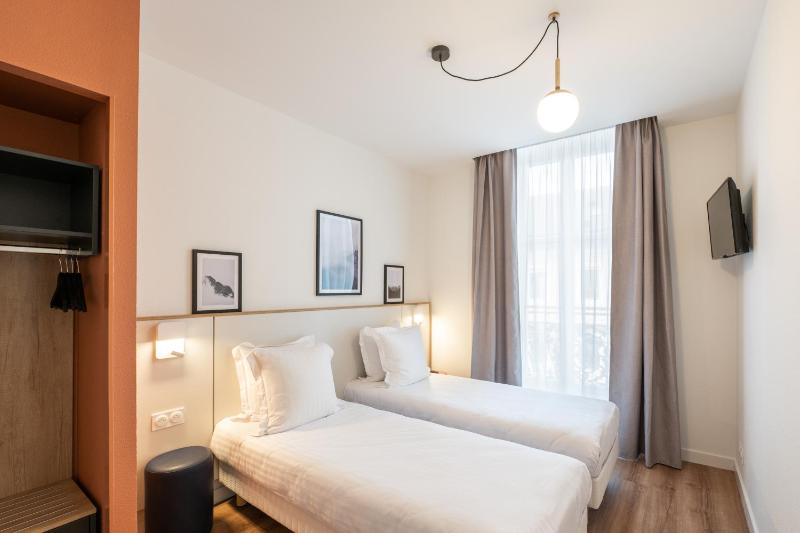 ROYAL Annecy Apparthôtel - image 12