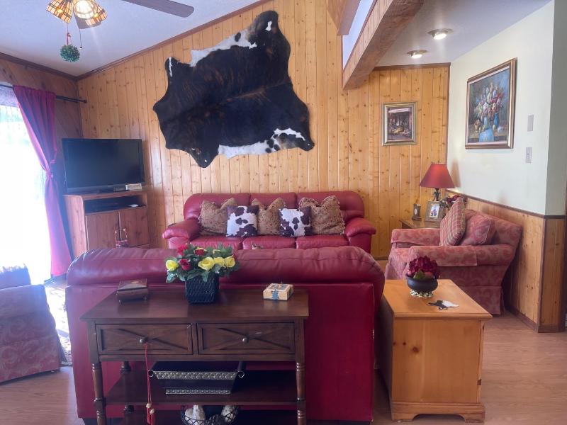 Four-Bedroom Holiday Home image 4