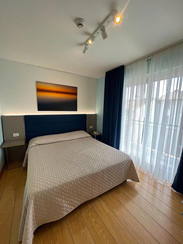 Hotel Regina - image 23