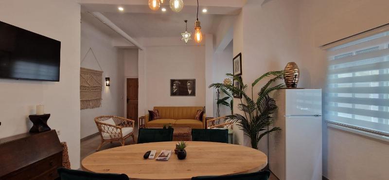 Holidays2Malaga Juan de Austria 2 bed & 2 bathroom 800 mts from Old Town - image 2