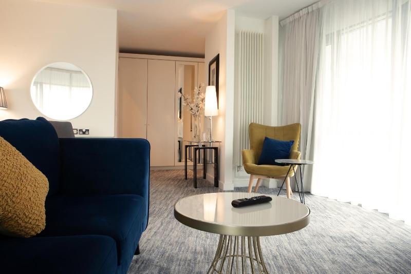 Suite image 3