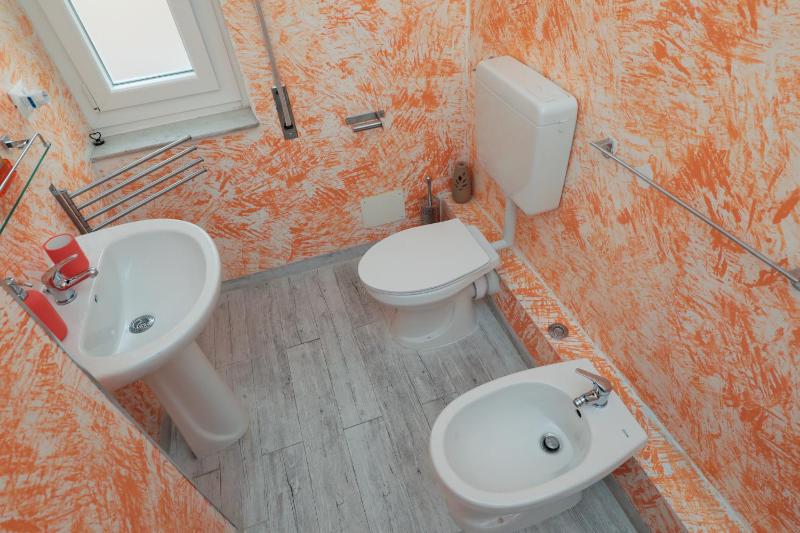 Double Room with Private External Bathroom image 3