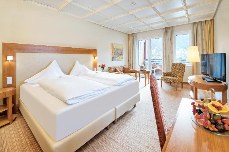Double Room with Balcony image 1