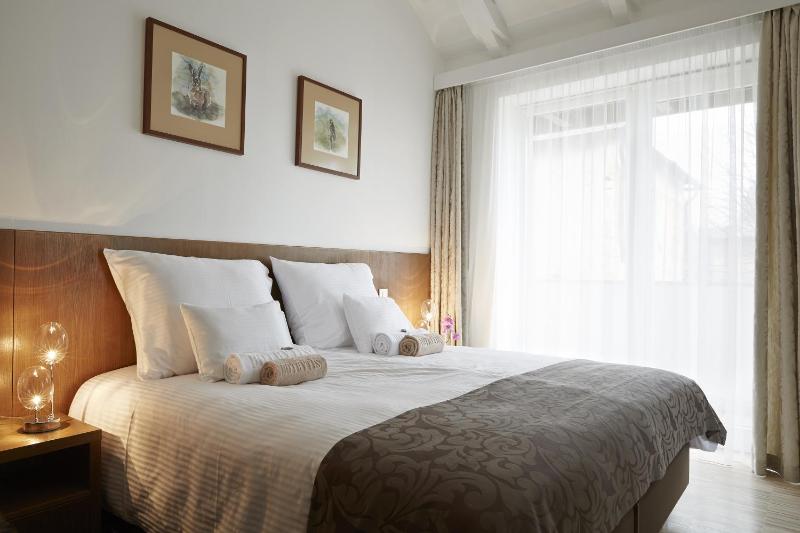 Apartment image 4