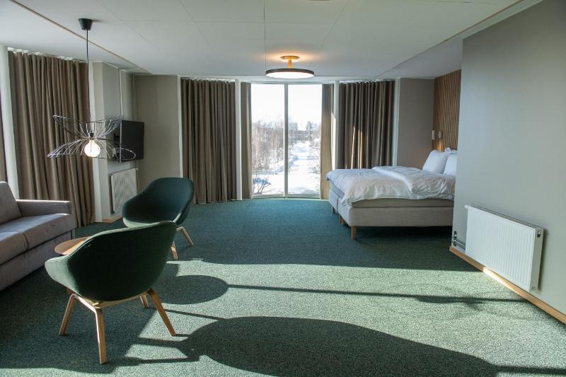 Junior Suite image 2