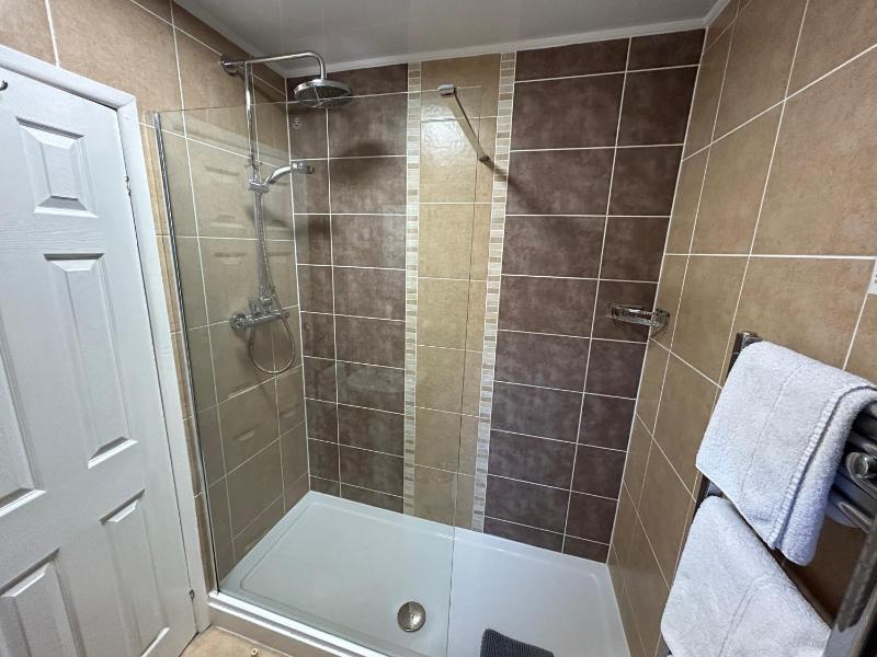 Superior Double Room image 3