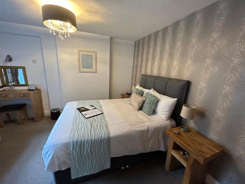 Superior Double Room image 4