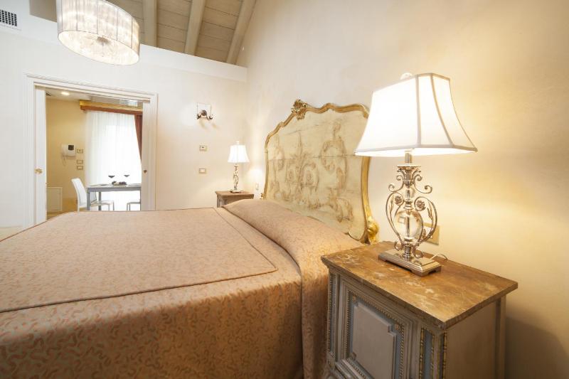 Large Double or Twin Room image 1