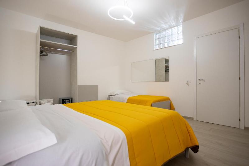 One-Bedroom Apartment image 2