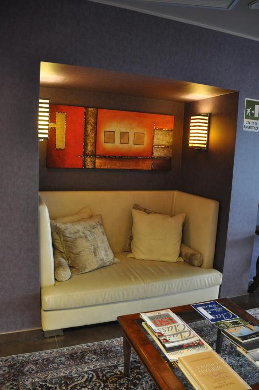 Rome Airport Hotel Fiumicino - image 5