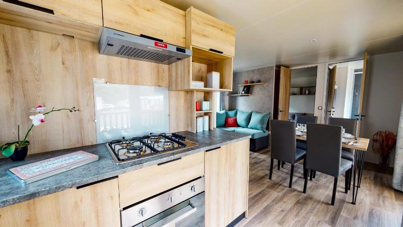 Two-Bedroom Mobile Home 6 persons 