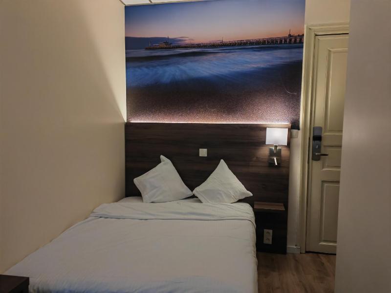 Standard Single Room image 1